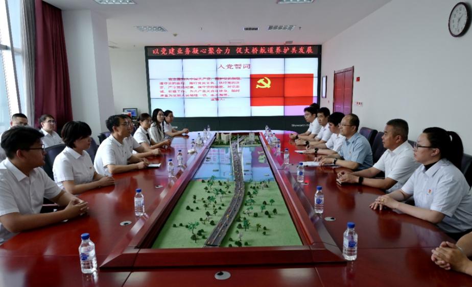 b体育(中国)官方网站